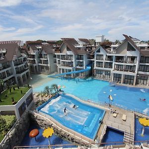 Crown Regency Resort And Convention Center